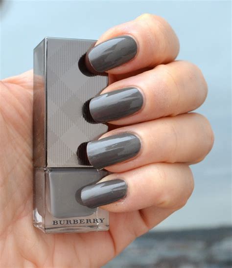 nail kẻ burberry|burberry nail polish steel grey.